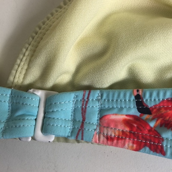 top bikini with flamingos - Picture 4 of 7